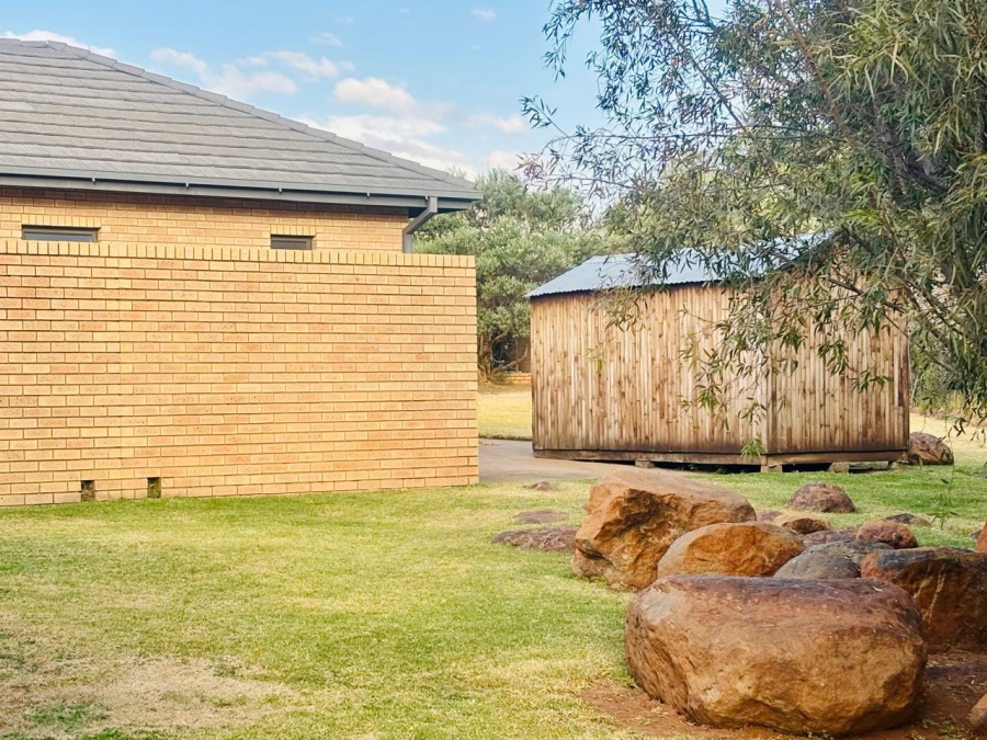 3 Bedroom Property for Sale in Vredenhof Sh Free State